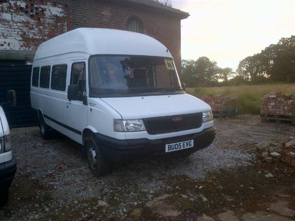 2003 to 2005 17 Seat LDV Minibuses