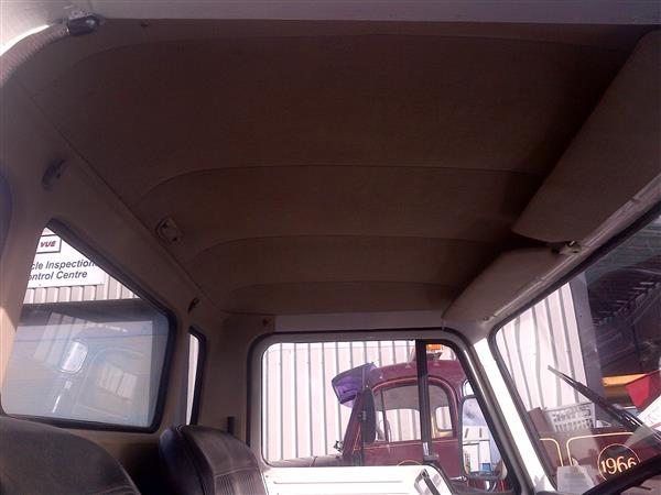 RESTORED FORD D SERIES BEAVERTAIL /FLAT PRESERVED LORRY RESTORED FORD D SERIES BEAVERTAIL /FLAT PRESERVED LORRY