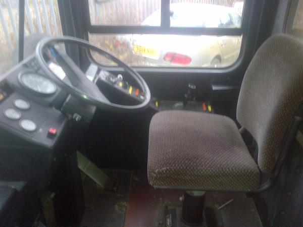 LEYLAND TIGER RECOVERY BUS LEYLAND TIGER RECOVERY BUS