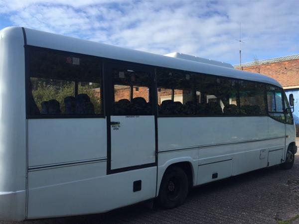 MERCEDES 33 SEAT COACH