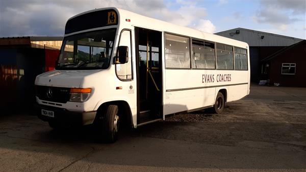 2004 Mercedes  33 seat dual purpose minicoach