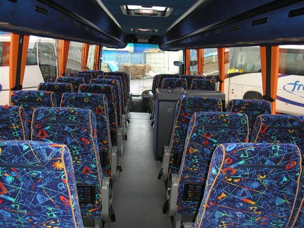 2000 Volvo B10M Plaxton Panther