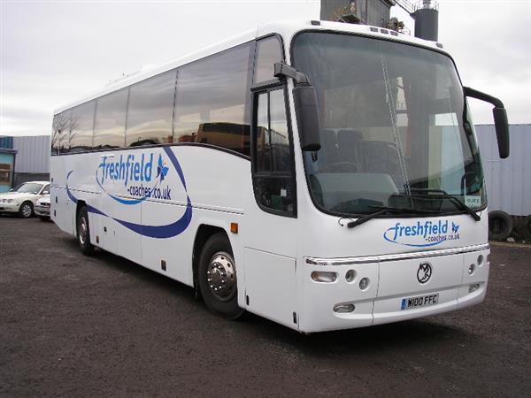 2000 Volvo B10M Plaxton Panther