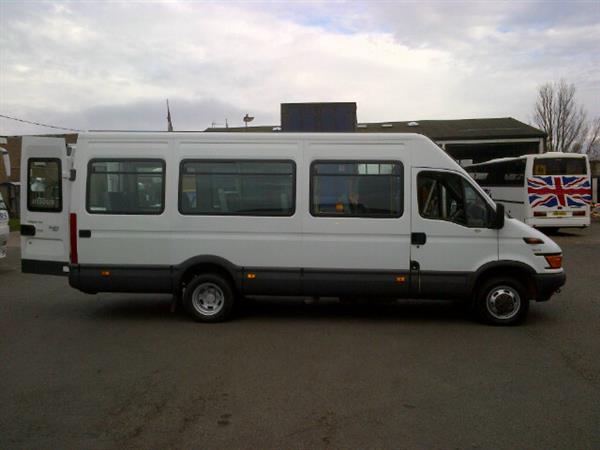 2005 IVECO DAILY 16 seater PSV Minibus