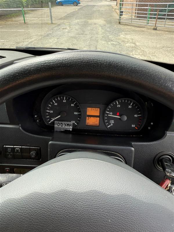2009 Mercedes 515 cdi Sprinter 16 seater 2009 Mercedes 515 cdi Sprinter 16 seater
