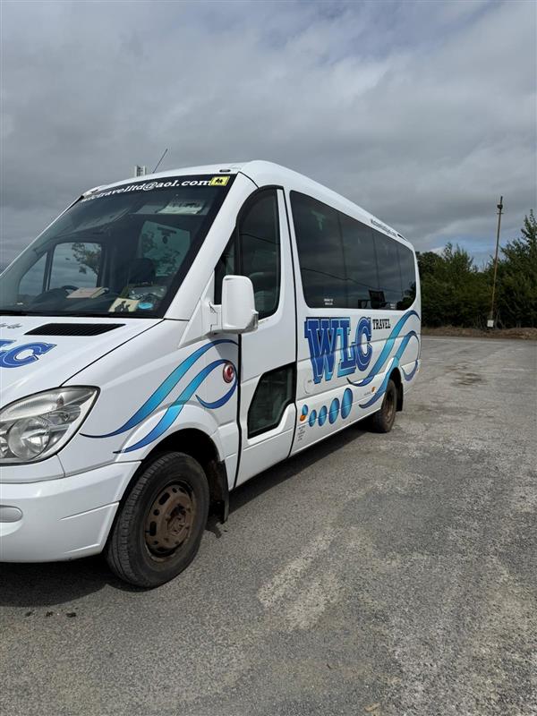 2009 Mercedes 515 cdi Sprinter 16 seater 2009 Mercedes 515 cdi Sprinter 16 seater