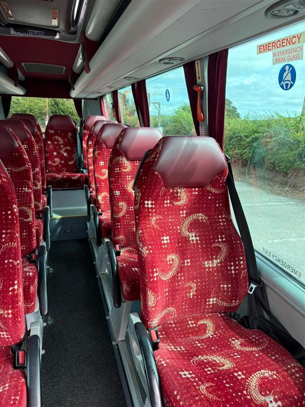 2009 Mercedes 515 cdi Sprinter 16 seater 2009 Mercedes 515 cdi Sprinter 16 seater