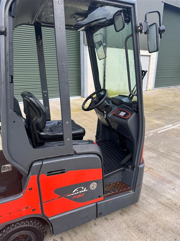 2019 Linde P60  Indoor Tug Tow truck