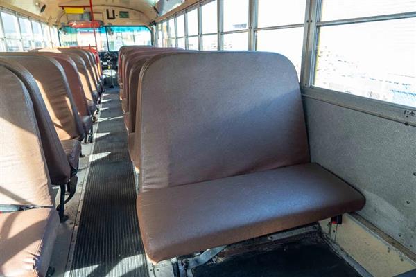 1998 International Harvester School bus located in Holland 1998 International Harvester School bus located in Holland