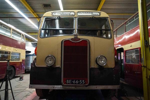 1950 GUY ARAB 30 SEAT COACH IN HOLLAND 1950 GUY ARAB 30 SEAT COACH IN HOLLAND